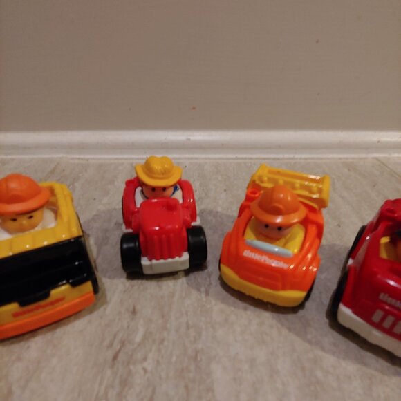 Fisher-Price Little People Wheelies Car Set 6 Pieces 2000s - Picture 4 of 9